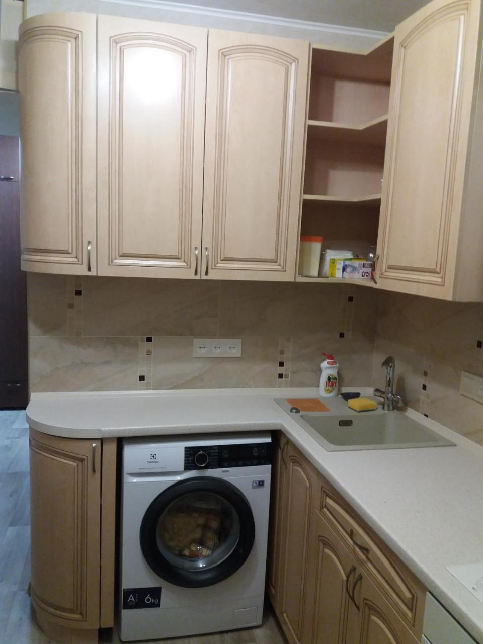 Сozy Appartment Near Metro Station "23 Avgusta" คาร์คิฟ ภายนอก รูปภาพ