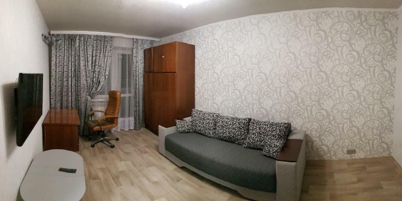 Сozy Appartment Near Metro Station "23 Avgusta" คาร์คิฟ ภายนอก รูปภาพ
