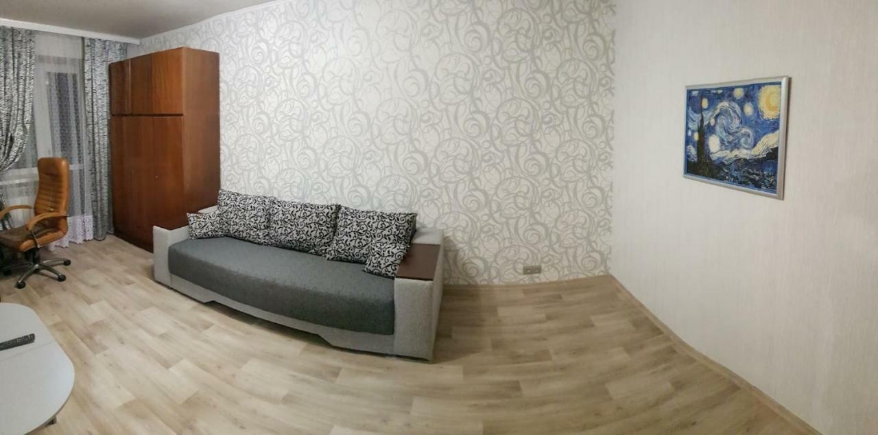 Сozy Appartment Near Metro Station "23 Avgusta" คาร์คิฟ ภายนอก รูปภาพ